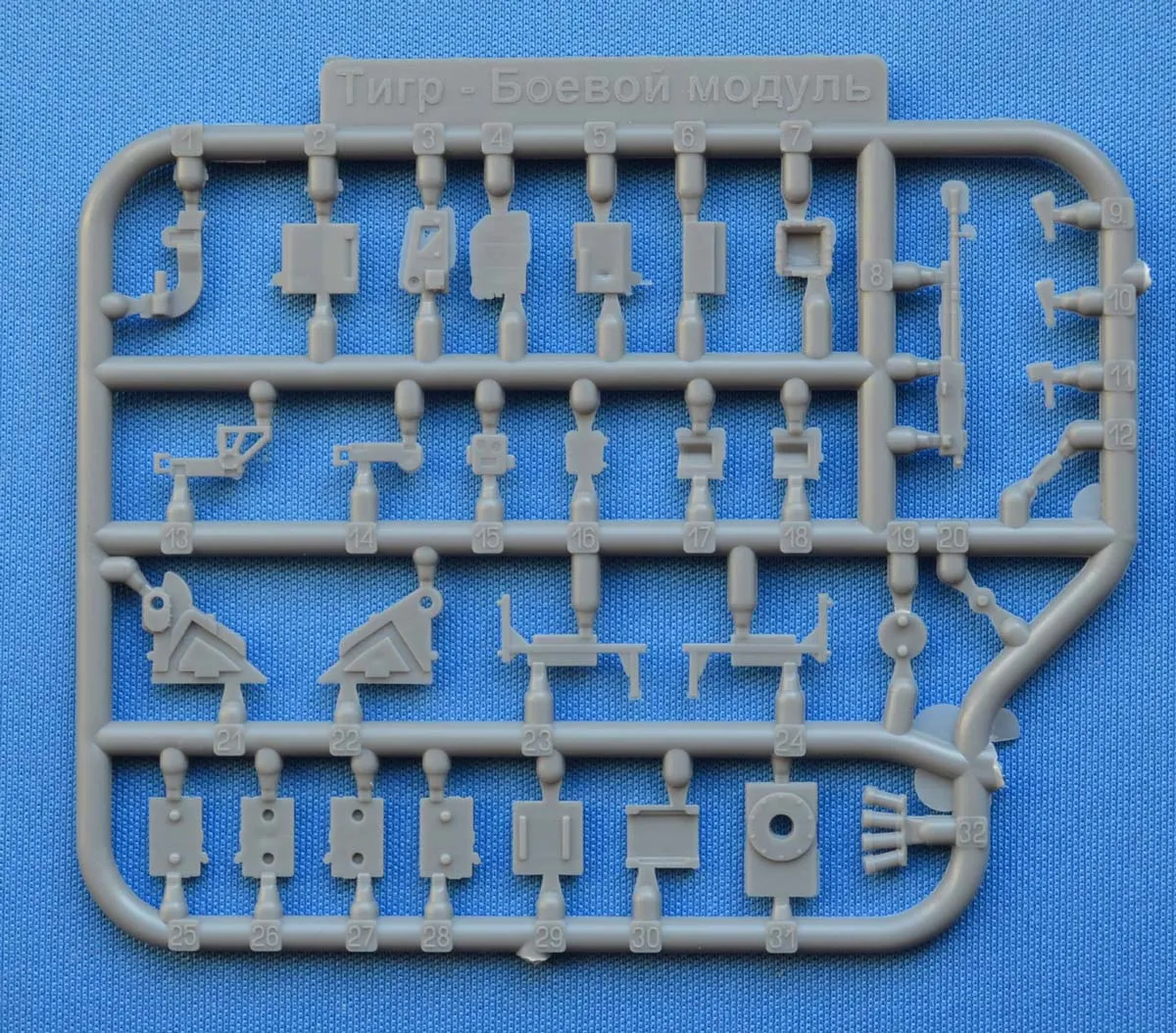 Ace Military 1/72 Tiger-M Armored Vehicle w/Arbalet Heavy MG Module Kit