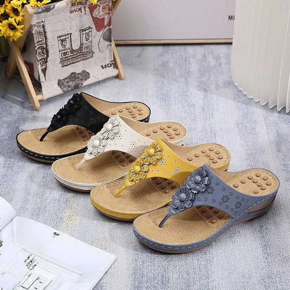 Cuzcare Summer Sandals For Women 3D-Flower Massage Insole Flip-flops